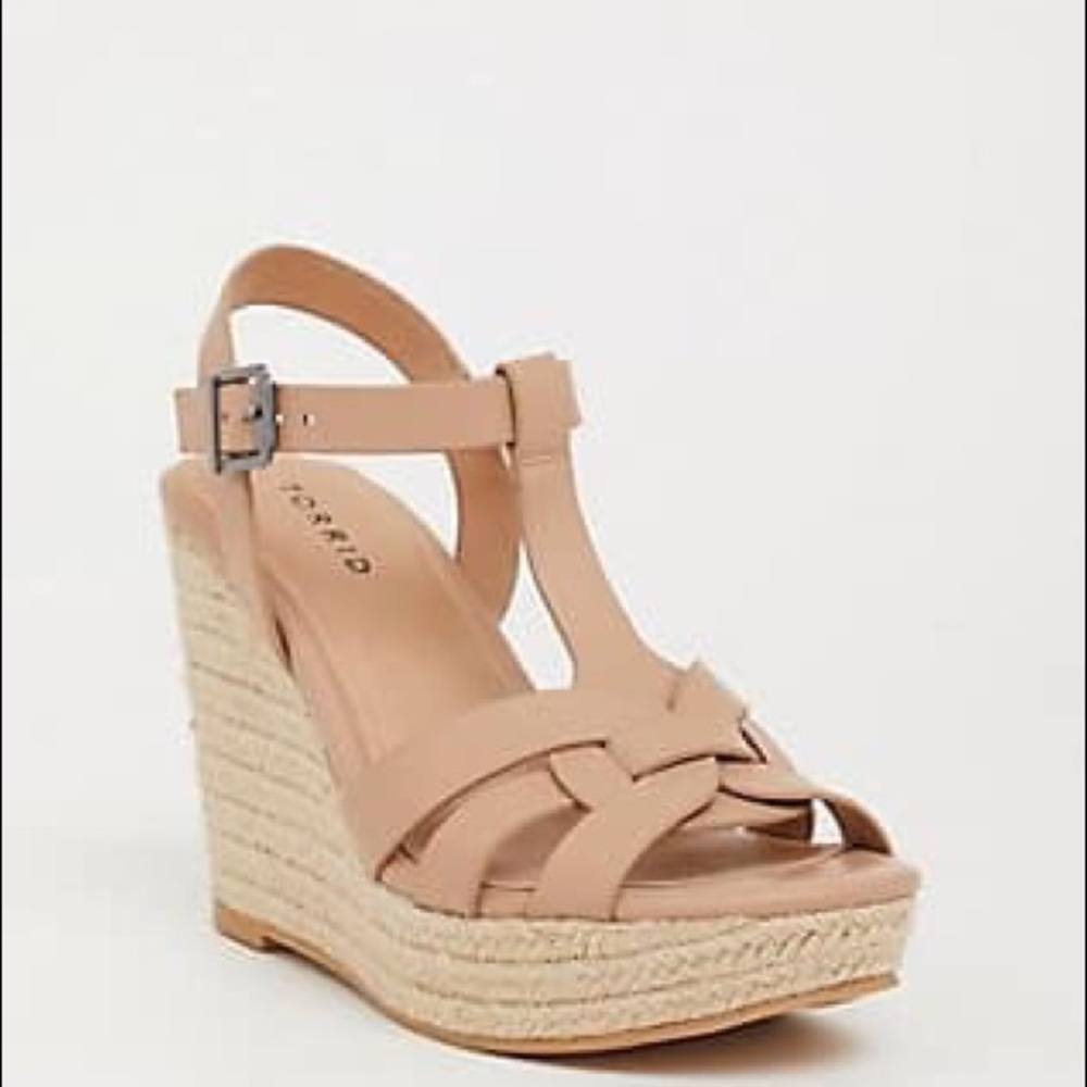 ISO these shoes in a size 11
